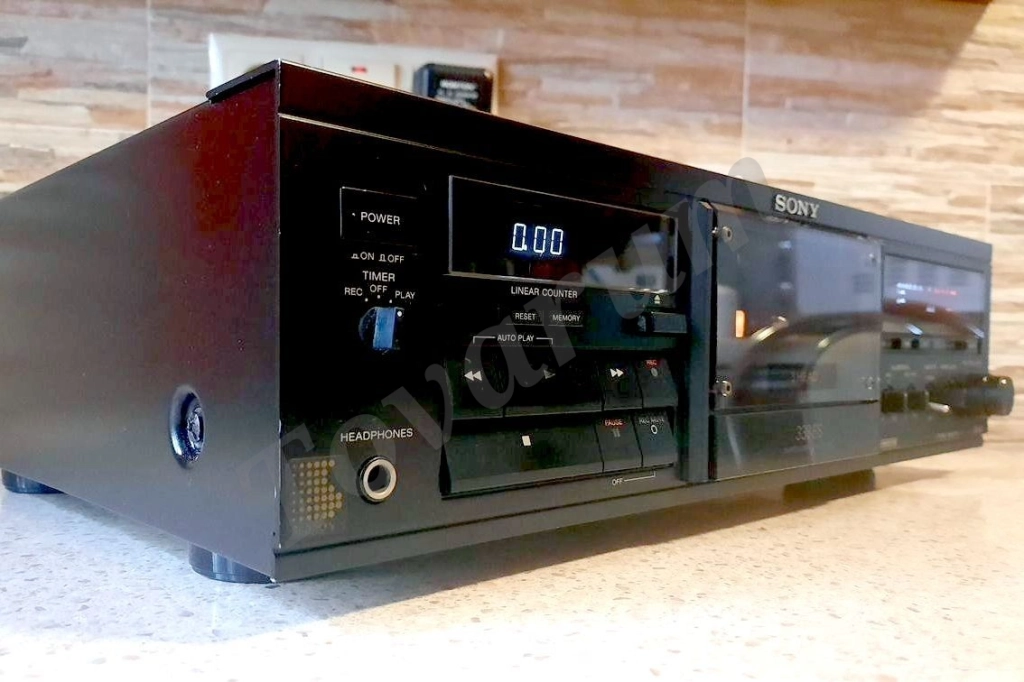 Кассетная дека Sony TC-333 ESX